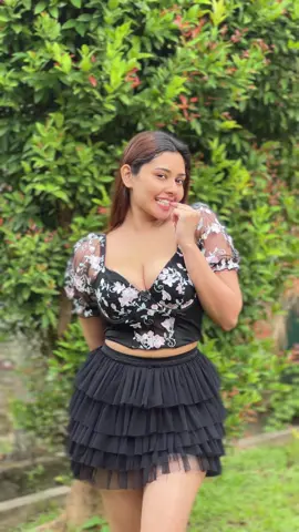 Chuttak chuttak🫢❤️ Croptop👚@saaraboutique #fyp #fyp #foryou #tiktok #belluskaushalya  