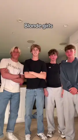 Like look at u guys before hating on tall girls. #tall #modeltok #highfashion #fashiontok #90s 