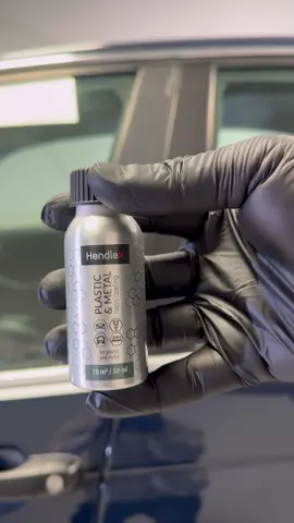 Hendlex metal & plastic. Lo trovi sul sito in bio del profilo #exclusiveautodetailingmilano #detailingitalia #detailingworld #carcare 