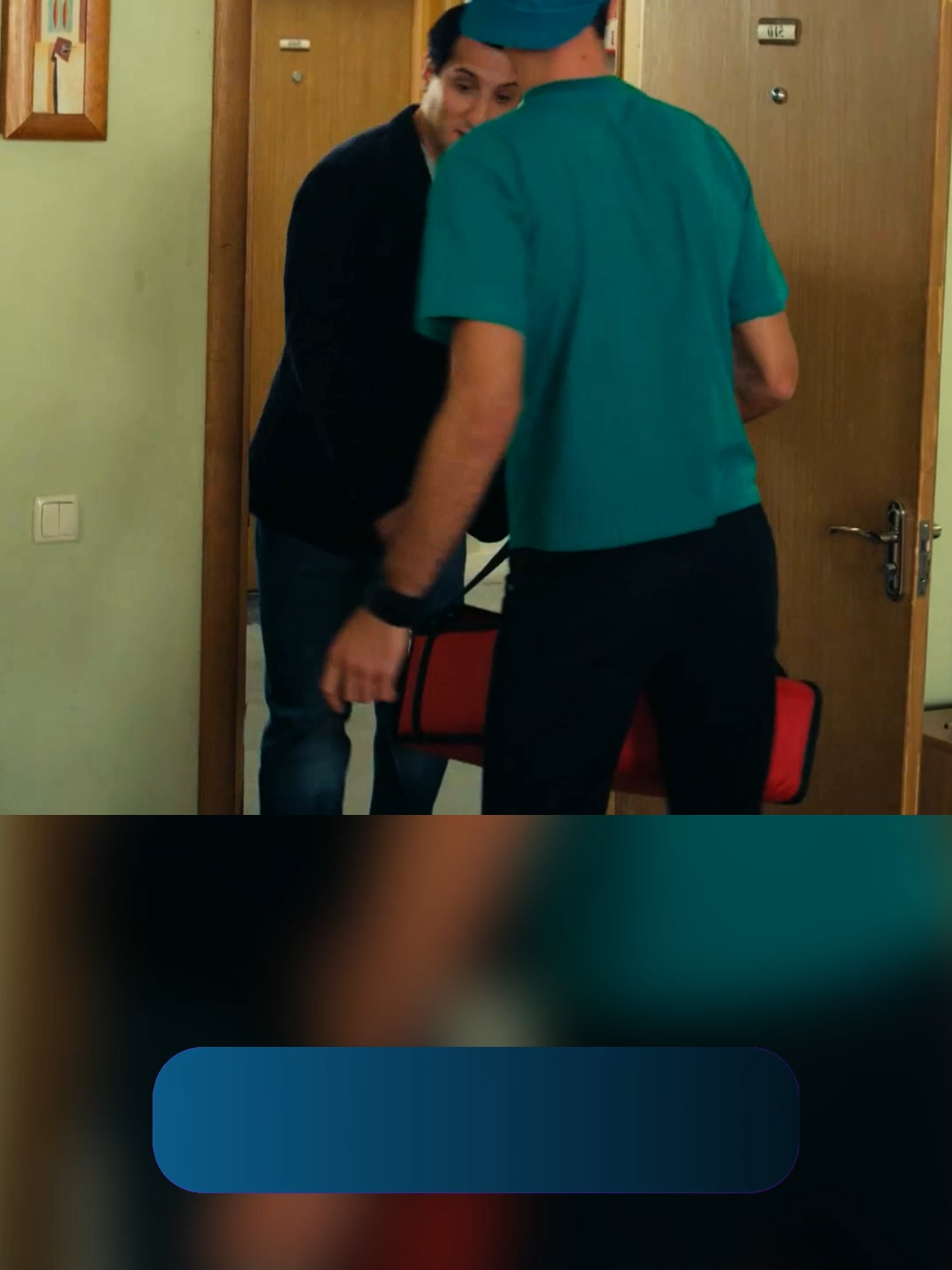 Универ. Новая общага. Антон подозревает всех своих друзей в краже денег. Варя опять готовит, хотя Майкл просил её не готовить в этот вечер. #фильмы #универ #универноваяобщага #фильм #комедия