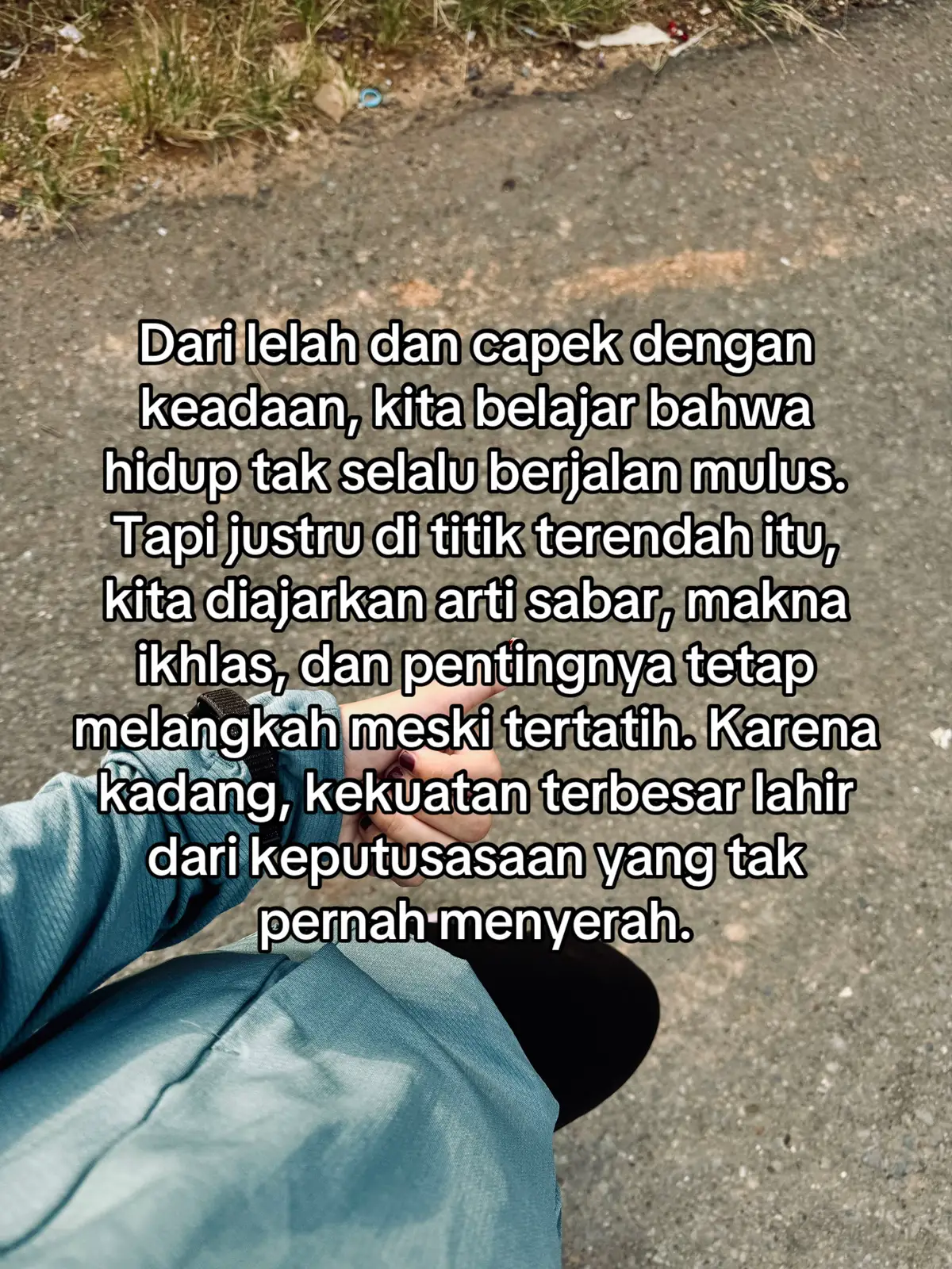 Trimksih diriku yang mencoba untuk tetap tumbuh berkembang walaupun meski tertatih🍃