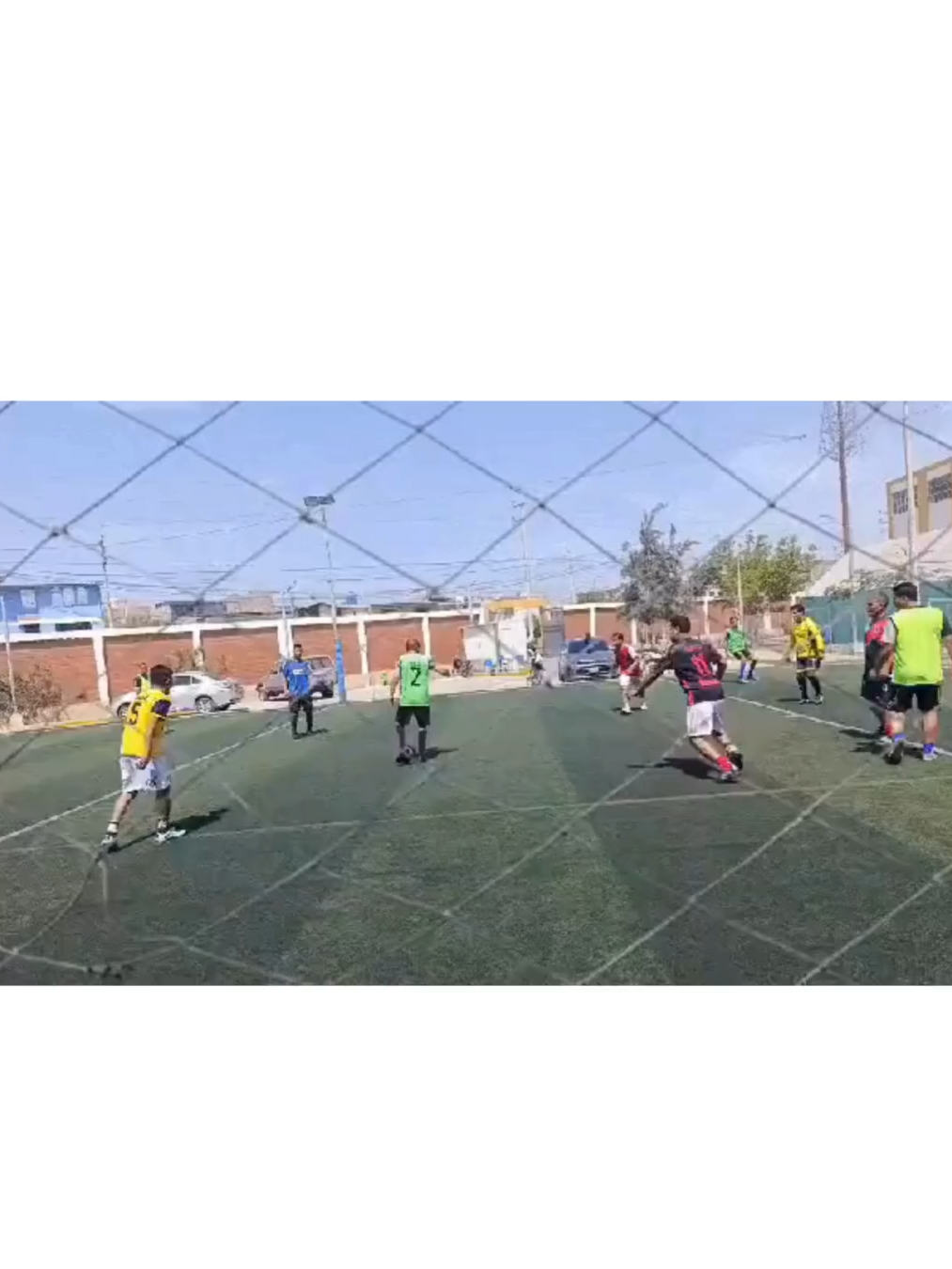 La costumbre de jugar en cancha grande ⚽🔥🤣 de izquierda a derecha y en el centro me gusta jugar con mucha libertad un 10 falso