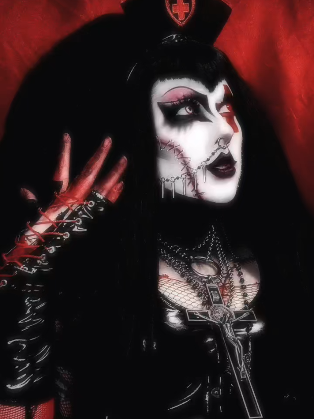 𝕴𝖓𝖉𝖚𝖘𝖙𝖗𝖎𝖆𝖑 𝕹𝖚𝖗𝖘𝖊 💉🩸 - #goth #gothic #gothmakeup #halloweenmakeup  #industrialmetal 