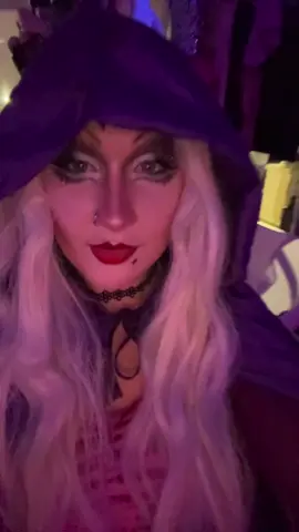 today is tha worsttt #_dudeitude #hocuspocus #sarahsanderson #sandersonsisters 