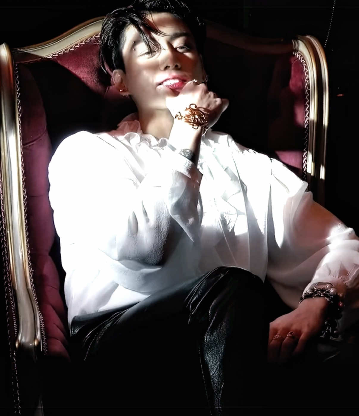 vampire jungkook 🧛🏻 #jungkook #jungkookedit #bts #btsarmy #trend  jungkook vampire halloween edit bts 