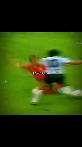 Les dribbles de Marathon #maradonaskills #footballedit #footballtogether #driblingskills #tiktokfrance🇨🇵 