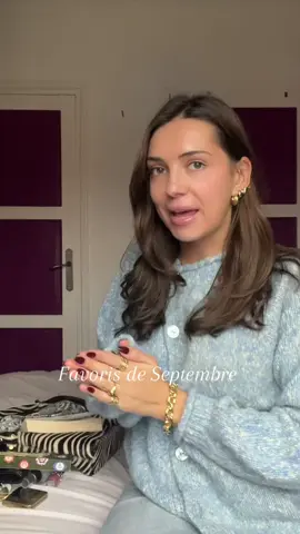 Ça faisait longtemps qu’on avait pas parlé favoris !  @VTcosmetics_official @Hourglass Cosmetics @Maybelline France @Sephora Collection @Olehenriksen @COSRX Official @callitspring @YSL Beauty @KOKONOTE @Les Pomponnettes  #favoris #beautyfavorites #septemberfavorites #fashionfavorites 