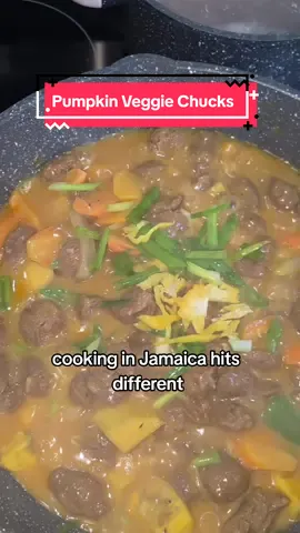 I love the fresh vegetables 😋, all organic. #laosinjamaica 