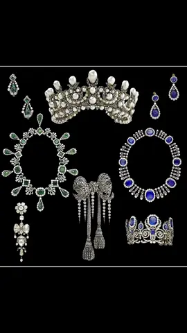 All the jewels stolen from The Louvre today. Im actually devasted 😢 #thelouvre #paris #french #royaljewels #royalfamily 