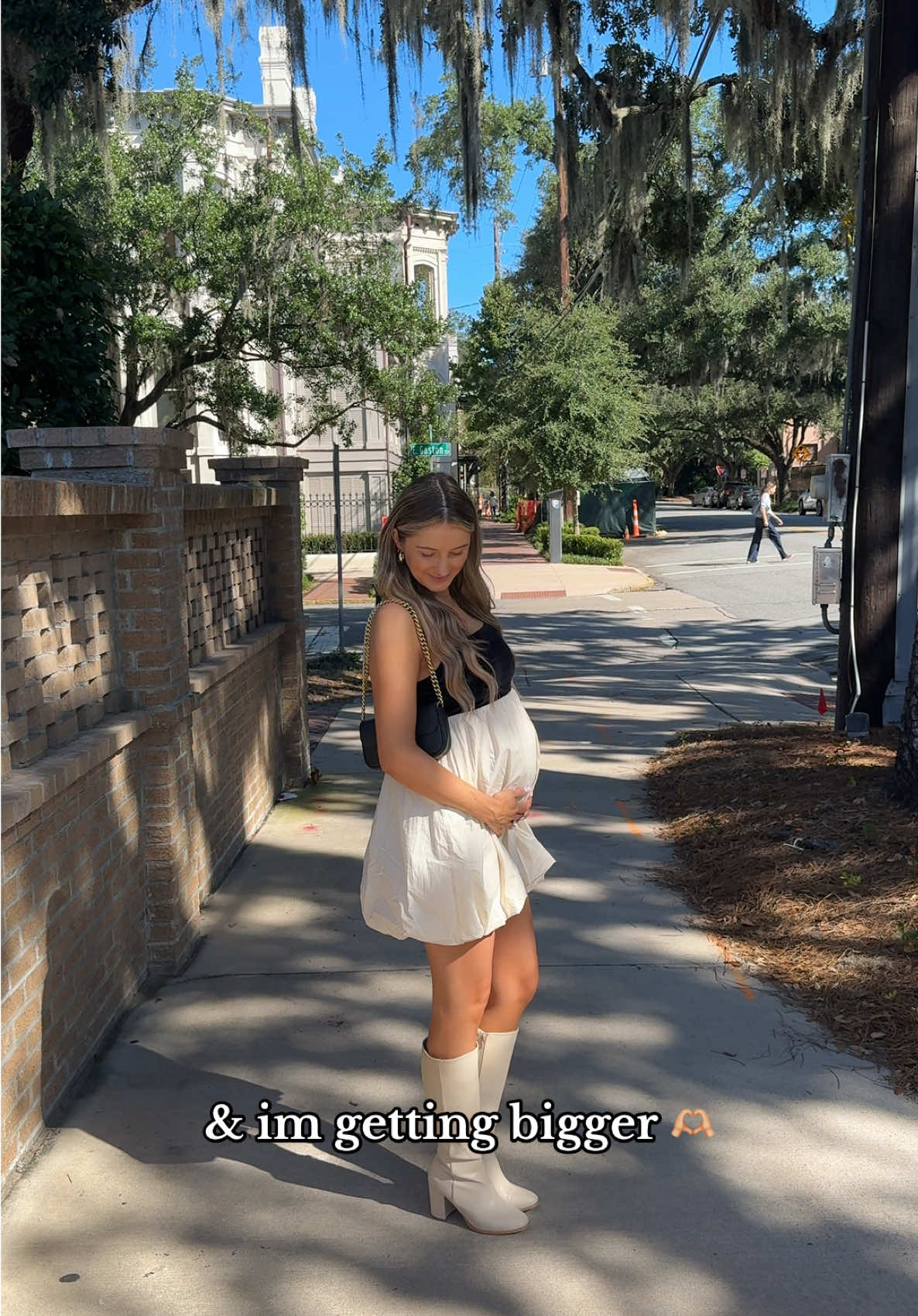 Growing more & more each day! 🩷 also doing better because the 1st trimester was rough 😅 #pregnancytiktok #pregnant #girlmom #fyp #gettingbigger 