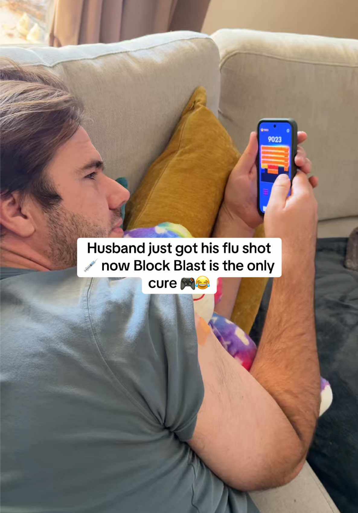 Flu shot 💉 + Block Blast 🎮 = husband’s recovery plan #blockblast #hungrystudio #blockblastlove #marriedlife 