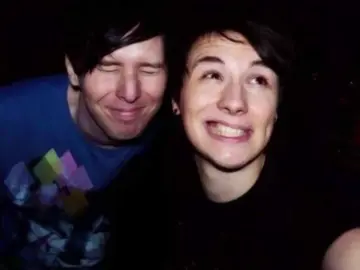 Really cool caption in honour of the phanniversary! #danandphil #dnpedit #dnp #amazingphil #danhowell 