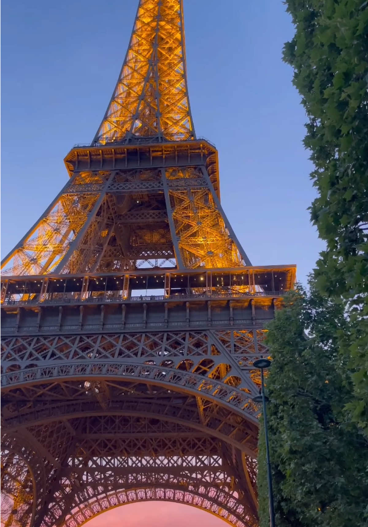 Walking in Paris ✨ So in love #paris #fyp #parisian #parisianstyle 