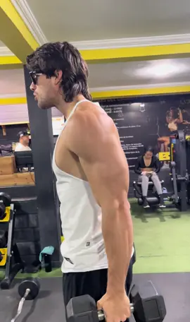 Gymrat subestimado ? #fitnessmotivation #gymrat #aura #reactionboy #gymmotivation 