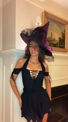 #fyp #halloween2025 #costumeideas #halloween #witch 