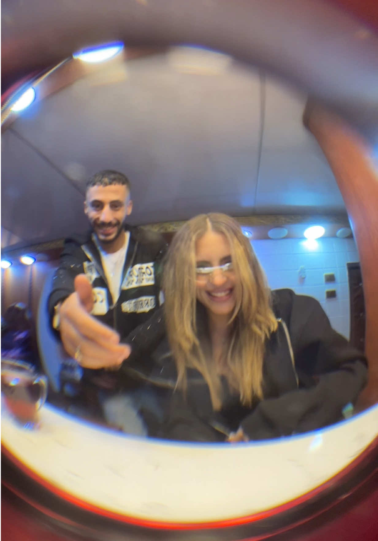 🫰🏻❤️‍🩹