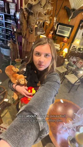 🍌✨🐒🔍 Day 7 Part 3: Thrifting for monkeys 🔎🐒✨🍌 #monkey #fyp #foryoupage #thrift #Vlog  If anyone is in the Ormond Beach area, check out Dunn’s Attic! 🐒✨
