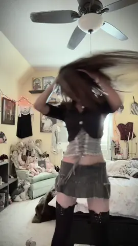 Possessed #trending #fyp #darkcoquette #morute #foryoupage 