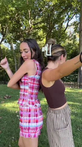 had to do this trend with the twin 🙌🏼 #dance #twin 