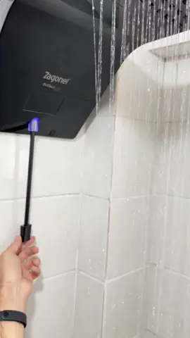 ✨🚿 Transforme o seu banho em um momento de puro luxo e conforto! Conheça o Chuveiro Ducha Eletrônica Ducali Luxo Zagonel 5500w, o modelo que une potência, design moderno e controle eletrônico de temperatura. 😍 No vídeo mostramos o unboxing completo — abrindo a caixa, instalando e testando o chuveiro em funcionamento! 🔥 Prepare-se para banhos quentinhos, relaxantes e econômicos, com a tecnologia e a qualidade que só a Zagonel oferece. 💧 👉🏽 Link na bio! 💥 Não perca tempo! Clique no link da bio ou na tela e garanta o seu antes que acabe! #Zagonel #ChuveiroLuxo #DuchaEletrônica #BanhoPerfeito #CasaConfortável 