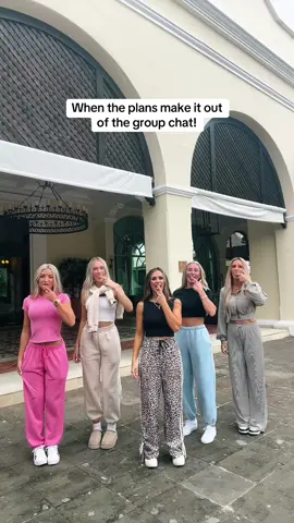 Ekkk!! @addi shaw @Kenzie @brit.lee.martin @GLWB AESTHETICS @Brittany Baker #mexico #travel #bday #vacay 
