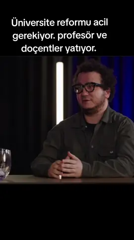 Üniversite reformu acil gerekiyor. profesör ve doçentler yatıyor. 