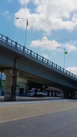 Ponte Simplício dias com bandeira do Piauí em Parnaíba Piauí 2025