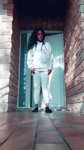 Une ancienne de ma galerie tiktok ! Ah voir si mon chat aura de succès que la première fois ! 🤣 #chat #catsoftiktok #chatpenible #fyp #pourtoii 