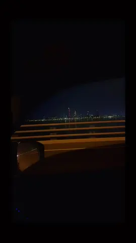 اجلس مع طيفك و انا انسج له قصايد من شِعر 🥰 #قدر_قدر  #مصطفى_الربيعي #الكويت #جسر_جابر_الاحمد#ايفون 