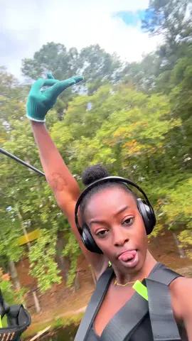 Ntm on my mini bun! Dis ain’t no pony 😂😂😂 #xyzbca #trending #fyppppppppppppppppppppppp 