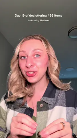 Decluttering and helping w project pan??? Win win !! #declutter #declutteryourlife #declutterwithme #decluttering 