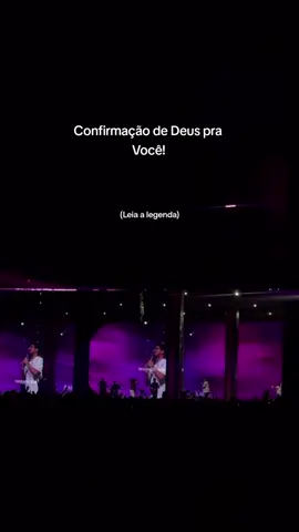 Essa semana você vai ver Deus agir em áreas que você já tinha até parado de orar. No relacionamento que parecia perdido, na área profissional que parecia travada, na vida emocional que andava cansada. Essa semana, o céu vai te provar que quando há propósito, nada é em vão. Deus vai começar uma restauração profunda , naquilo que você viveu, no que você perdeu, e até no que você não entendeu. Ele vai transformar o que era dor em testemunho. Vai pegar os pedaços daquilo que foi quebrado e montar uma história que só Ele seria capaz de escrever. No relacionamento, você vai ver a mão dEle unindo o que precisa ser unido e afastando o que não faz mais parte do propósito. Porque quando Deus decide restaurar, Ele não devolve do mesmo jeito , Ele devolve melhor, mais maduro, mais leve, mais verdadeiro. E se Ele tirar algo, é porque está abrindo espaço pra algo com mais propósito, mais amor e mais bênção. Na área profissional, prepare-se. Deus vai te surpreender com portas que você nem sabia que existiam. O que antes era frustração, vai se tornar prosperidade. O que antes era esforço sem resultado, vai florescer. Essa semana você vai entender que Deus estava te treinando no silêncio pra te exaltar no tempo certo. Ele viu o quanto você se dedicou, o quanto chorou escondido pedindo uma chance, e agora Ele diz: “Eu estou mudando sua história. Eu vou prosperar a obra das suas mãos.” Na vida emocional, você vai sentir uma restauração acontecendo dentro de você. O que antes era vazio, vai ser preenchido. O que antes era dor, vai virar força. Deus vai te ensinar a se amar de novo, a se olhar com carinho, a acreditar que ainda existem dias bonitos esperando por você. Essa semana será de testemunho. Você vai olhar e ver Deus se manifestando em detalhes, abrindo caminhos, colocando pessoas certas no seu destino. Você vai sentir o propósito em cada passo, a restauração em cada gesto e a prosperidade fluindo como nunca antes. Deus está dizendo: “Eu não esqueci de nenhuma das tuas orações. Eu vi quando você pensou em desistir, mas mesmo assim continuou. Eu ouvi o seu coração pedindo por restauração, por prosperidade, por bênção , e agora é a Minha vez de agir.” Essa semana será o início de uma nova fase. Relacionamentos restaurados, área profissional abençoada, coração curado e fé renovada. Você vai ver testemunho atrás de testemunho, bênção atrás de bênção. E vai entender que tudo o que foi arrancado tinha um propósito: abrir espaço pra algo muito maior, muito mais bonito e totalmente preparado por Deus. Nada foi tempo perdido. Foi propósito. E o propósito agora vai florescer. Vai vir restauração, vai vir prosperidade, vai vir bênção , e quando vier, vai vir tudo de uma vez, porque Deus é especialista em te surpreender no momento em que você menos espera. Essa semana será o começo da sua virada. Um tempo de testemunho, de propósito revelado, de restauração completa e prosperidade sem limites. E quando acontecer, você vai dizer chorando de gratidão: “Agora eu entendi. Deus cuidou de tudo nos mínimos detalhes.” Você recebe essa palavra? Comente 'eu recebo' e deixa Deus agir na sua vida. #cristaonotiktok #semanaabençoada 