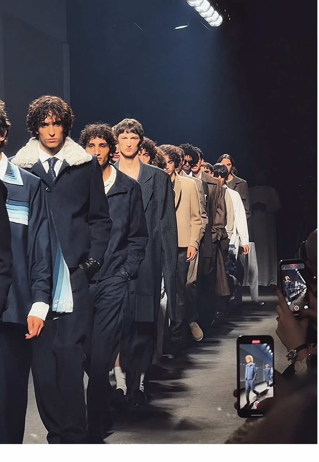 30 Sundays spotted on the runway with @hajruss at @Riyadh Fashion Week. نظارات 30 Sundays خطفت الأنظار على المنصّة مع @hajruss في أسبوع الأزياء بالرياض. #riyadhfashionweek #eyewa #30sundays 