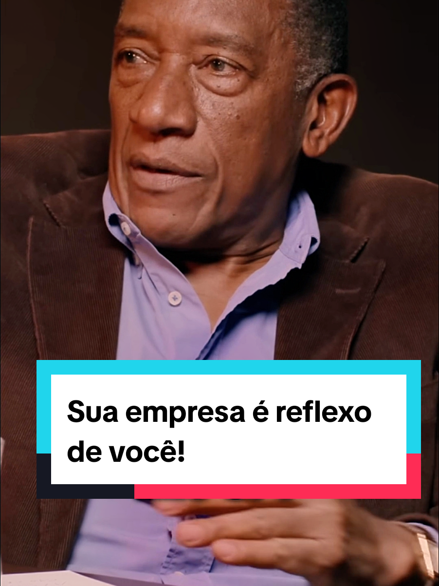 A cultura da sua empresa não começa no CNPJ — começa em você. 💼 O negócio é a extensão da sua essência, das suas crenças e da sua energia como fundador. Quando o líder vive o que prega, a cultura acontece naturalmente. Assista até o fim e entenda o que é empreendedorismo raiz!  #culturaempresarial  #empreendedorismoraiz  #mentalidadeempreendedora 
