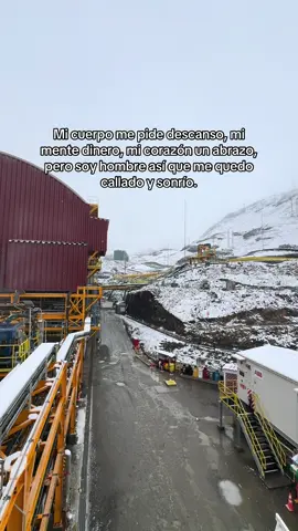 Muy lejos de casa 😮‍💨🌨️ #trabajo #viralvideos #mineria #frio #flypシ 