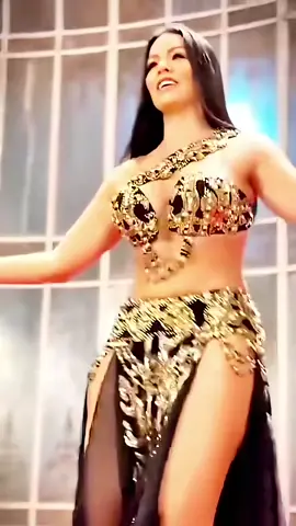 شوق#رقص #رقص_شرقي #رقص_مصري #OrientalDance #explore #fyp #viral #ترند#رقص_عربي #dancechallenge #egyptiantiktok #تيك_توك_مصر #ترند_مصر #music #explorepage#رقص_مصر #اغاني_ترند #OrientalDance #trend #اكسبلور_عربي #tiktoktrend #فيديو