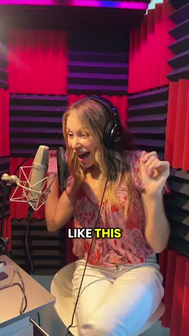 Dialogue vs sounds in voice acting… 🤔 Who knew this was me?!? #throwback #happyfeet #voiceacting #voiceover #imavoiceactor 