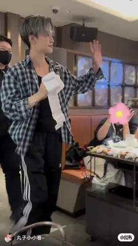 haechan jaemin renjun bayarin makanan fans guys 😭 aku juga mauuu 😭😭 #haechan #jaemin #renjun 