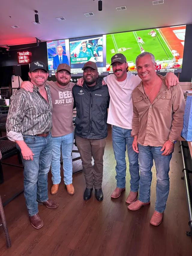 Last night at @Duckblindnash for RG’s birthday… #halowaterfowl #halocountry #halolife #rileygreen #countrymusic 