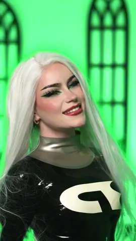 SHES A PHANTOM @catalystlatex 