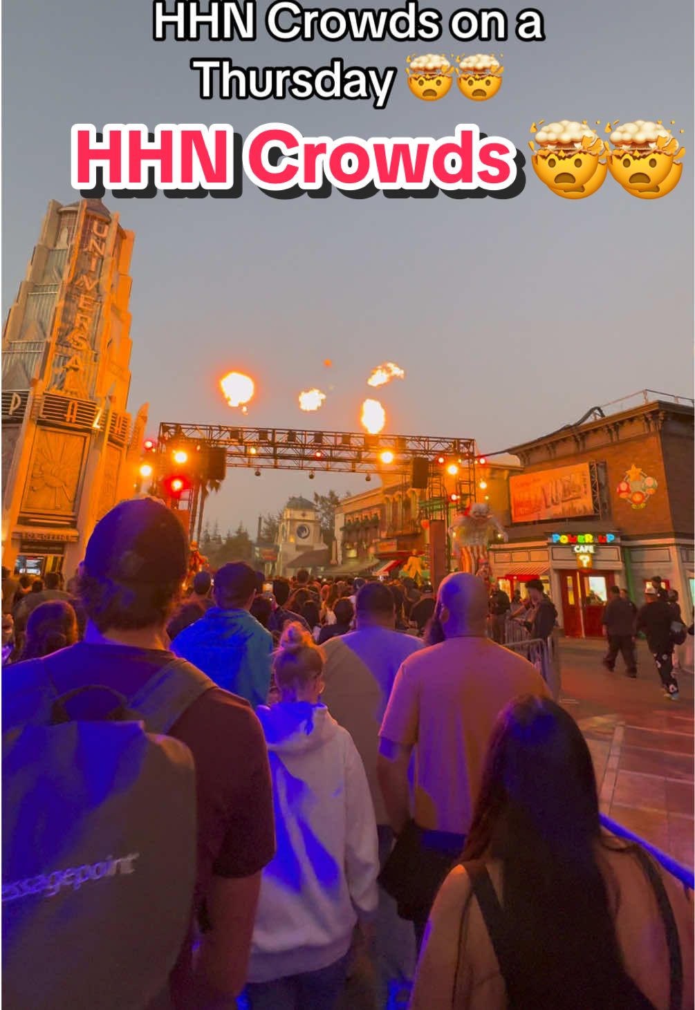 Thursday Halloween Horror nights crowds! All I got to say is bring your patience 😭 📍 Universal Studios Hollywood  - #hhn #halloweenhorrornights  #universalstudios 
