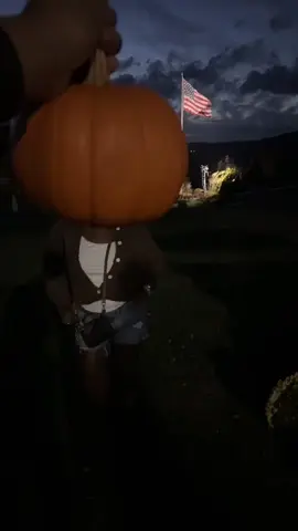 Fall nights 🍁  #fyp #fall #amazon #moutaincreek #liberiantiktok🇱🇷🇱🇷🇱🇷 