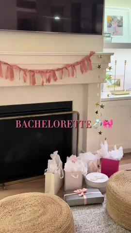 The most fun with my girls 💅🏻✨ #bachelorette #slumberparty #gno 