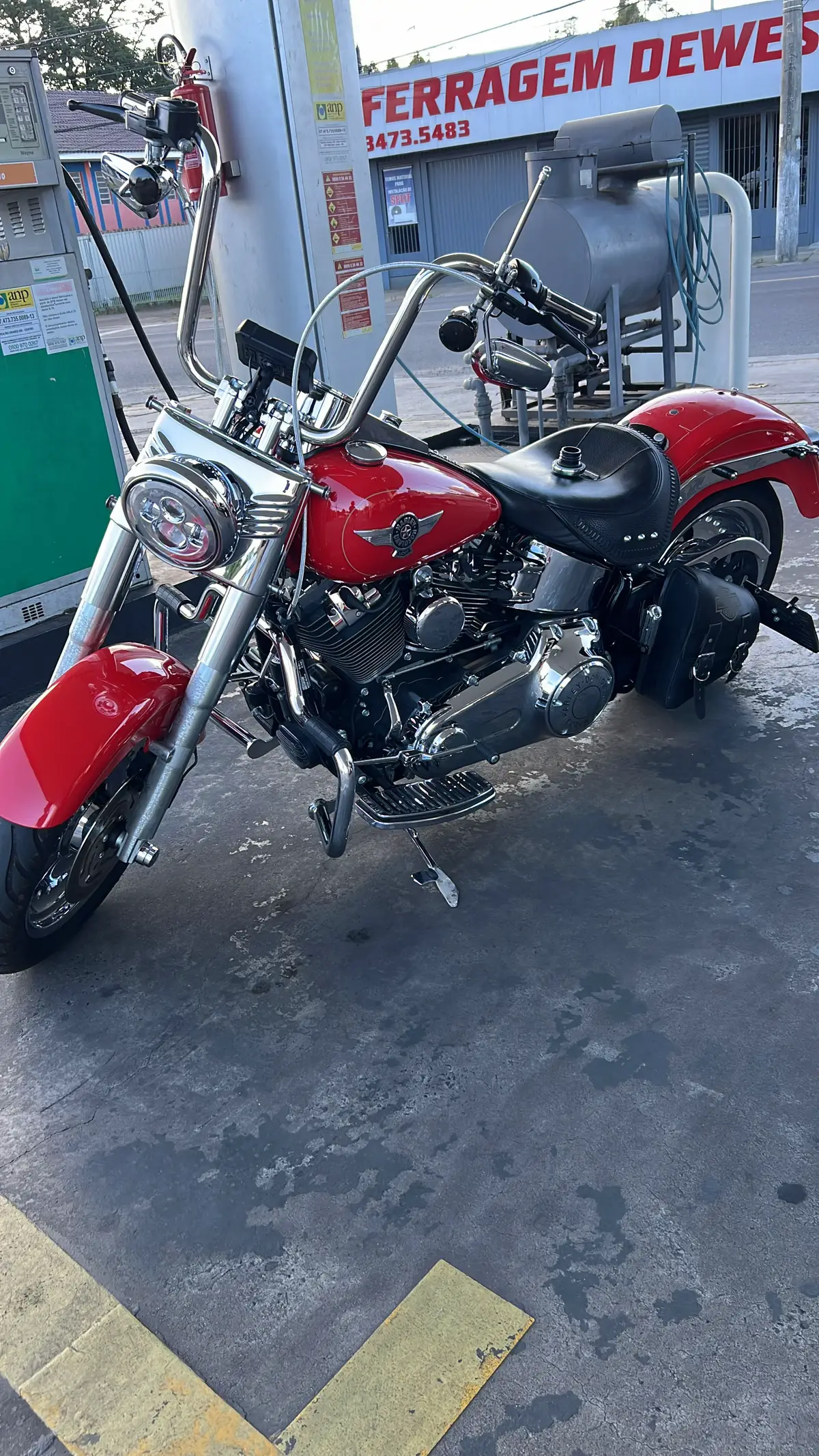 Bora de gasolina podium pra ficar esperta!!! #fatboy #moto #harley #harleydavidson #custom 