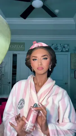 Okay last transition I think 🤭🩷🪽I took so many lol #trend #vsfs #victoriassecret @Victoria’s Secret @VSPINK 