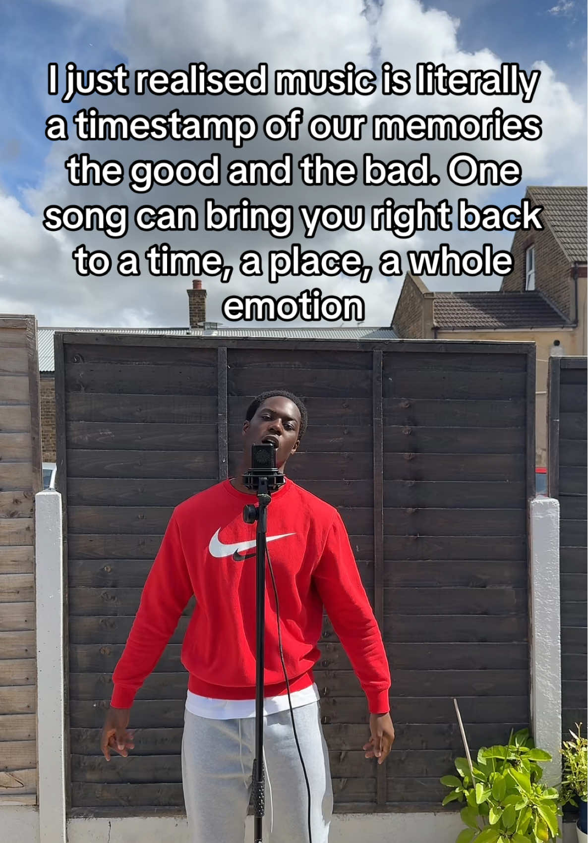 Music is the closest thing we have to a Time Machine 🪐 #indieartist #singersongwriter #travisscott #dreamzz #fyp 