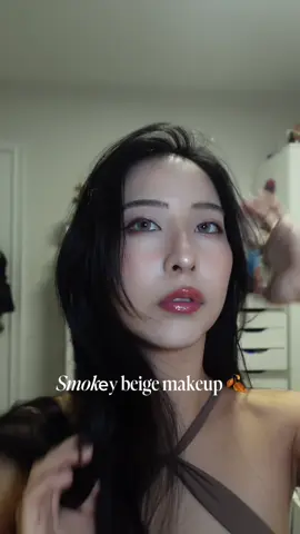 Smokey beige makeup on Asian features 🤎🦊  Lens: Olens Nella Ashe beige   @OLENS Global Official  Discount code: LIXNG  #smokeyeye #mymakeuptype #makeuptutorial #makeup #toastymakeup 