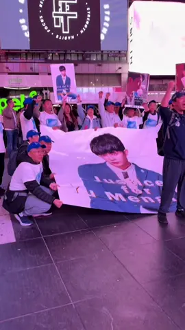 Anh thấy không Lung Ca..!!  Mọi người ở Mỹ đứng lên đòi lại công bằng cho Anh đó, ai cũng thương Anh hết, Anh có linh thiêng hãy phù hộ cho mn nhé.. 🙏🙏🙏 Nguồn : từ tiktok của chị Lê Phương Thảo..cảm ơn chị rất nhiều 🙏 #alanyu #yumenlong于朦胧 #justiceforyumenglong于朦胧 #vumonglung #viral 