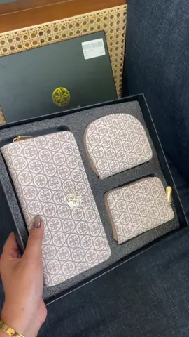 Dompet murah kualitas bagus 🤍🤍#fyppppppppppppppppppppppp #dompetkekinian #dompetmurah #dompetwanita 