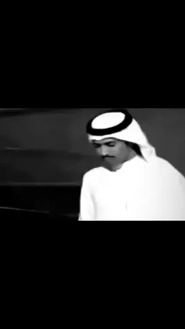 مانـي مجـازيك فـي صدكُ وهجـرانك ودعـتك الله وتلقى واحـد ثانـي اتعبت الاعيان والاقدام مـن شانك وانت ولا شـي سويته علـى شانـي فـزيت لك يوم قلـت اسمك وعنوانـك لـو كان ماتنتـمي لأسمـي وعنوانـي ماجيـت ادورك ولا اطـق بيبانـك  ولا اترجـاك مثـل فلان وفلانـي انـت الذي جيتـني واعلنـت بلسانـك انك علـى شوفتـي جايـع وعطشـاني  وصدقـت هرجك ولو ماثبـت برهـانك  واقبـلت لك مندفـع من كـل وجداني ماكنـت افكر يجي فـي يوم نسيانك وانسـاك وانـت معاهدني ماتنساني الا بعـد ماكتشفت الغدر ب اعيانك قررت اوادعك وانسى ماجاني خلاص ماني متعـني على شانك  ودعتك الله وتلقى واحد ثاني ...